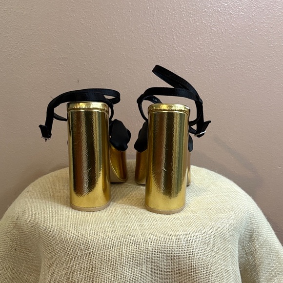 Jeffrey Campbell Black and Gold Bow Platform Heels - Picture 4 of 9